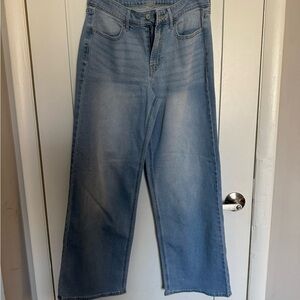 Old Navy Light Blue Straight-Leg Jeans